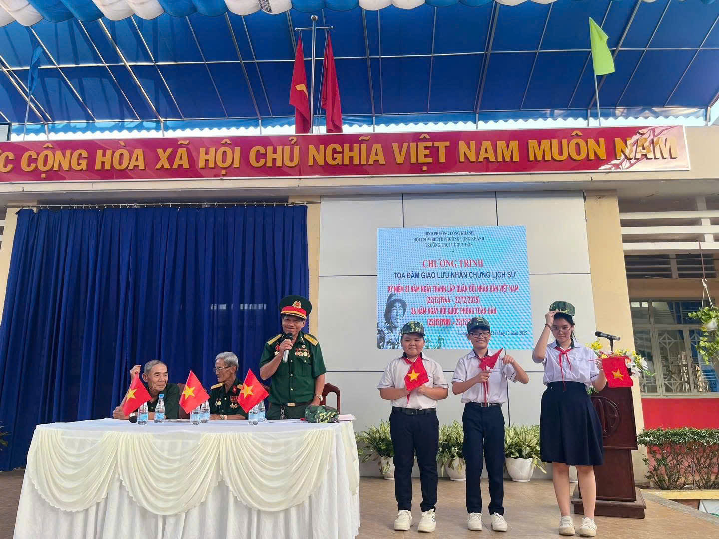 z7355106975311 8cfe93853685207692ac569dc69032e6