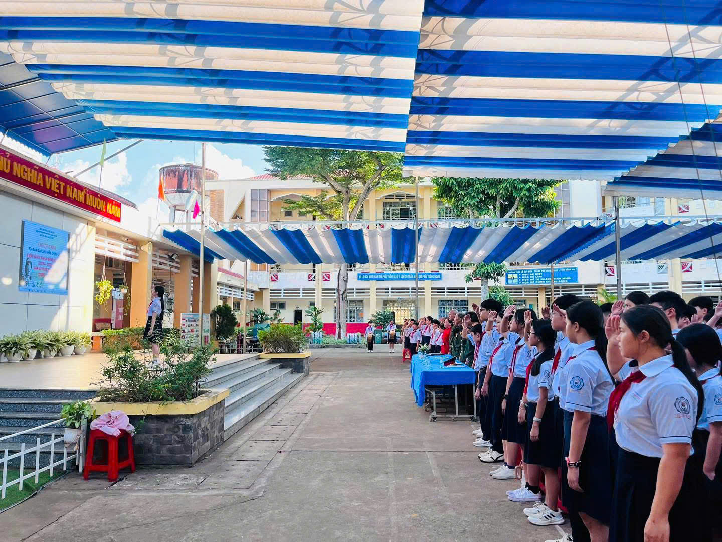 z7355107028743 52c206ec65d985211fe831a6c2497ca6