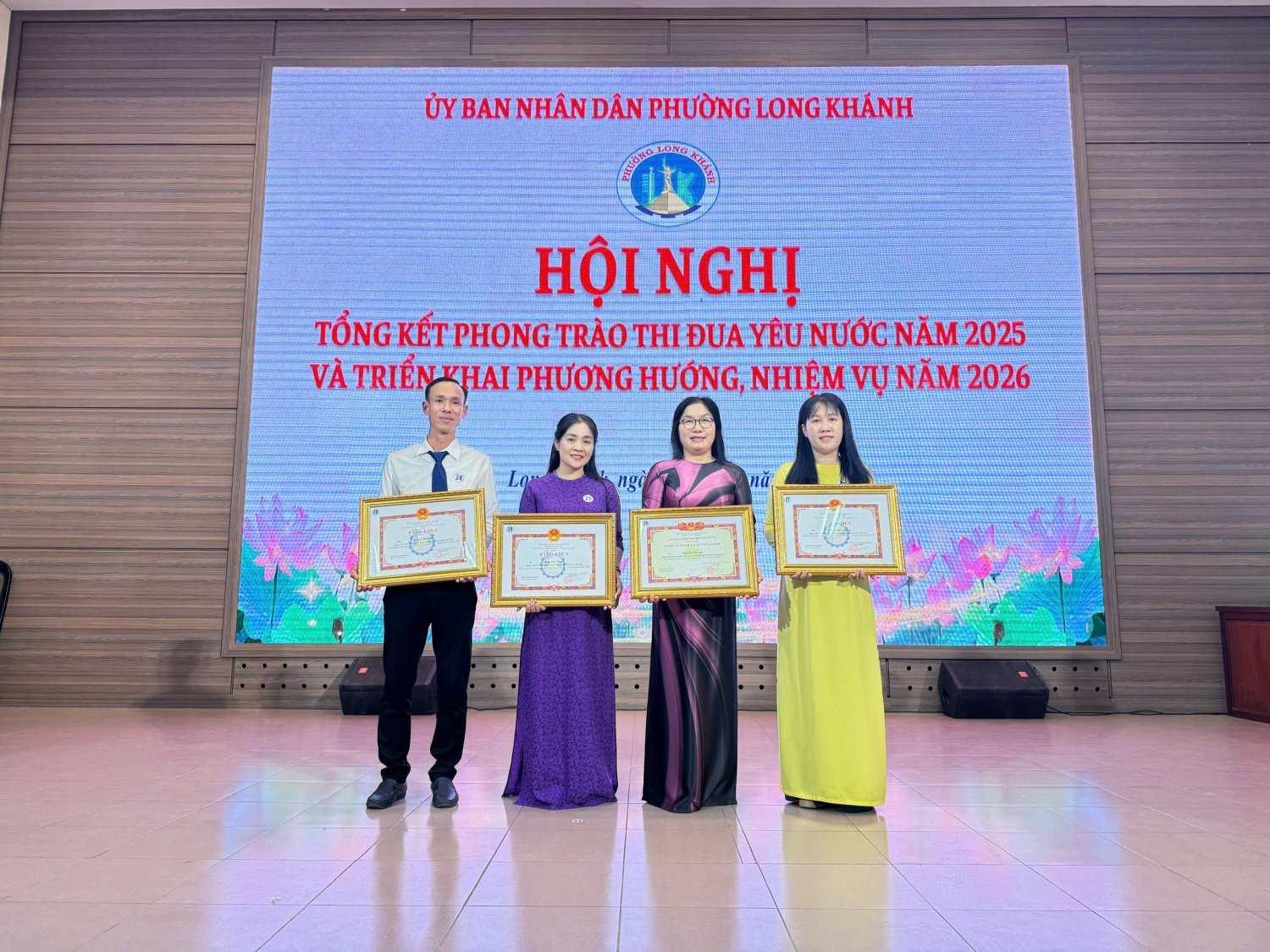 TRƯỜNG THCS LÊ QUÝ ĐÔN VINH DỰ NHẬN KHEN THƯỞNG TẠI HỘI NGHỊ TỔNG KẾT PHONG TRÀO THI ĐUA YÊU NƯỚC NĂM 2025