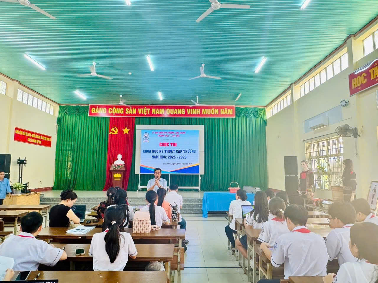 z7279405484216 df807d5f984b80fb99f1866d3e7ee770