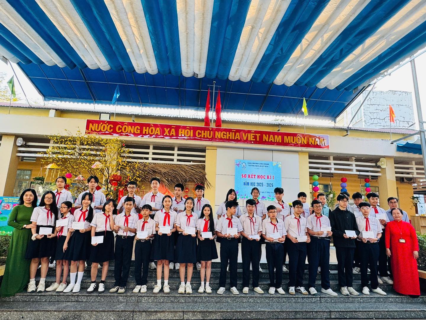 ​ S​Ơ KẾT CÁC HOẠT ĐỘNG GIÁO DỤC HỌC KỲ I – NĂM HỌC 2025–2026​