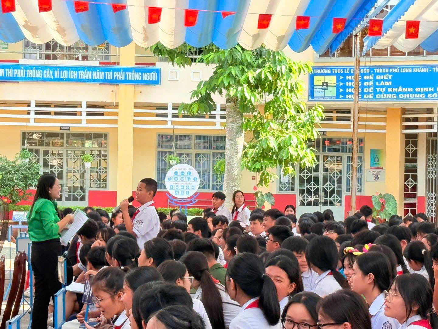 z7695349247960 283d104872906bc3271b7971045eefb1